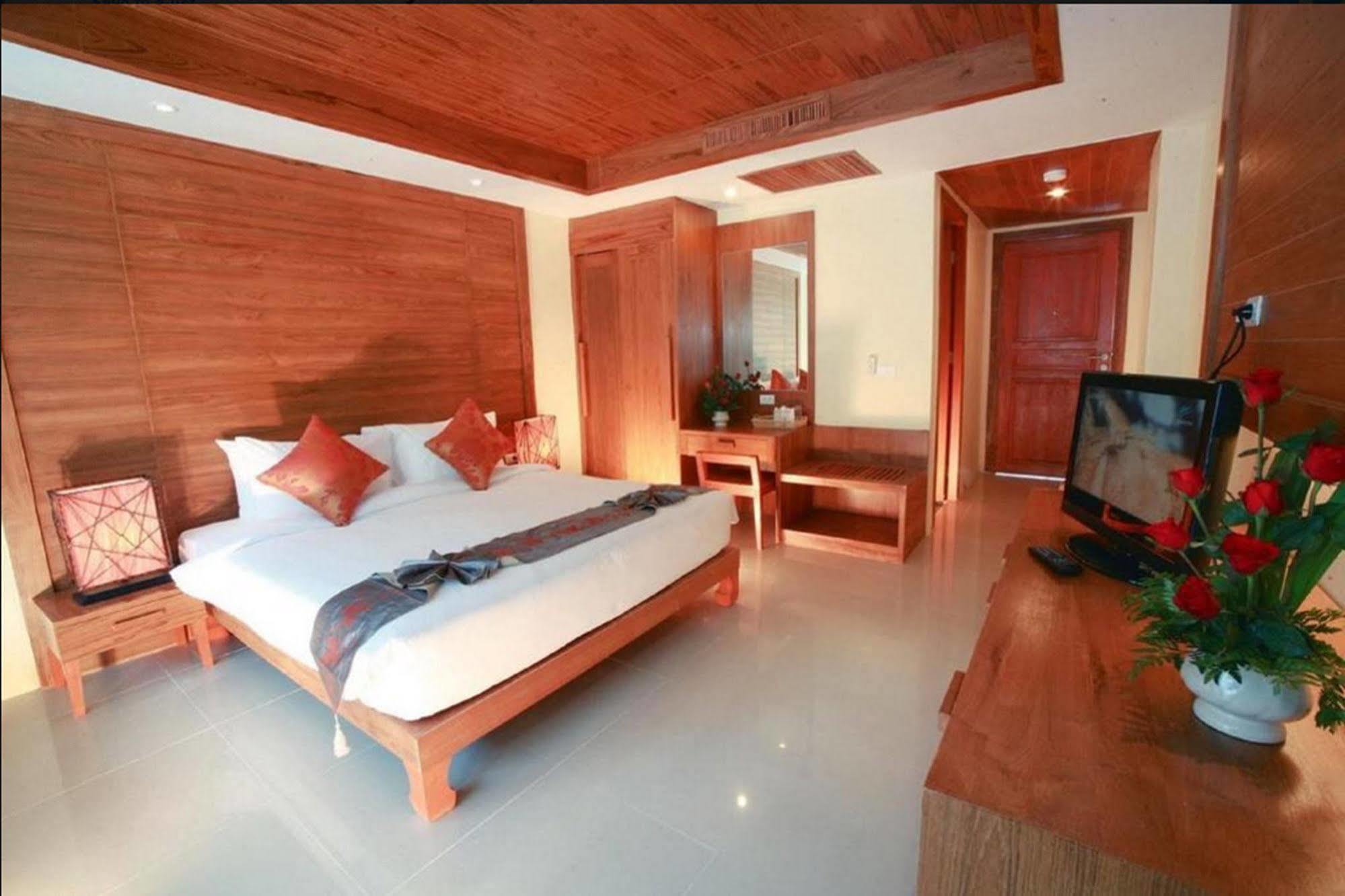 Honey Resort, Kata Beach Kültér fotó