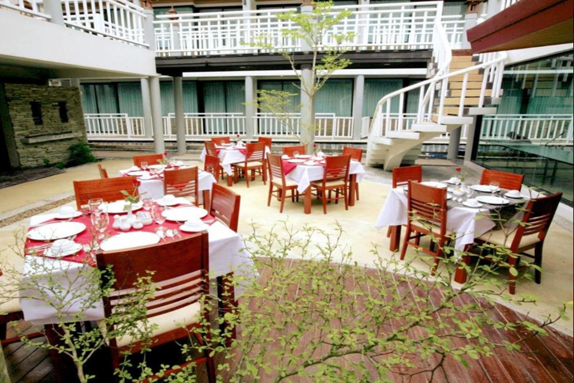 Honey Resort, Kata Beach Kültér fotó
